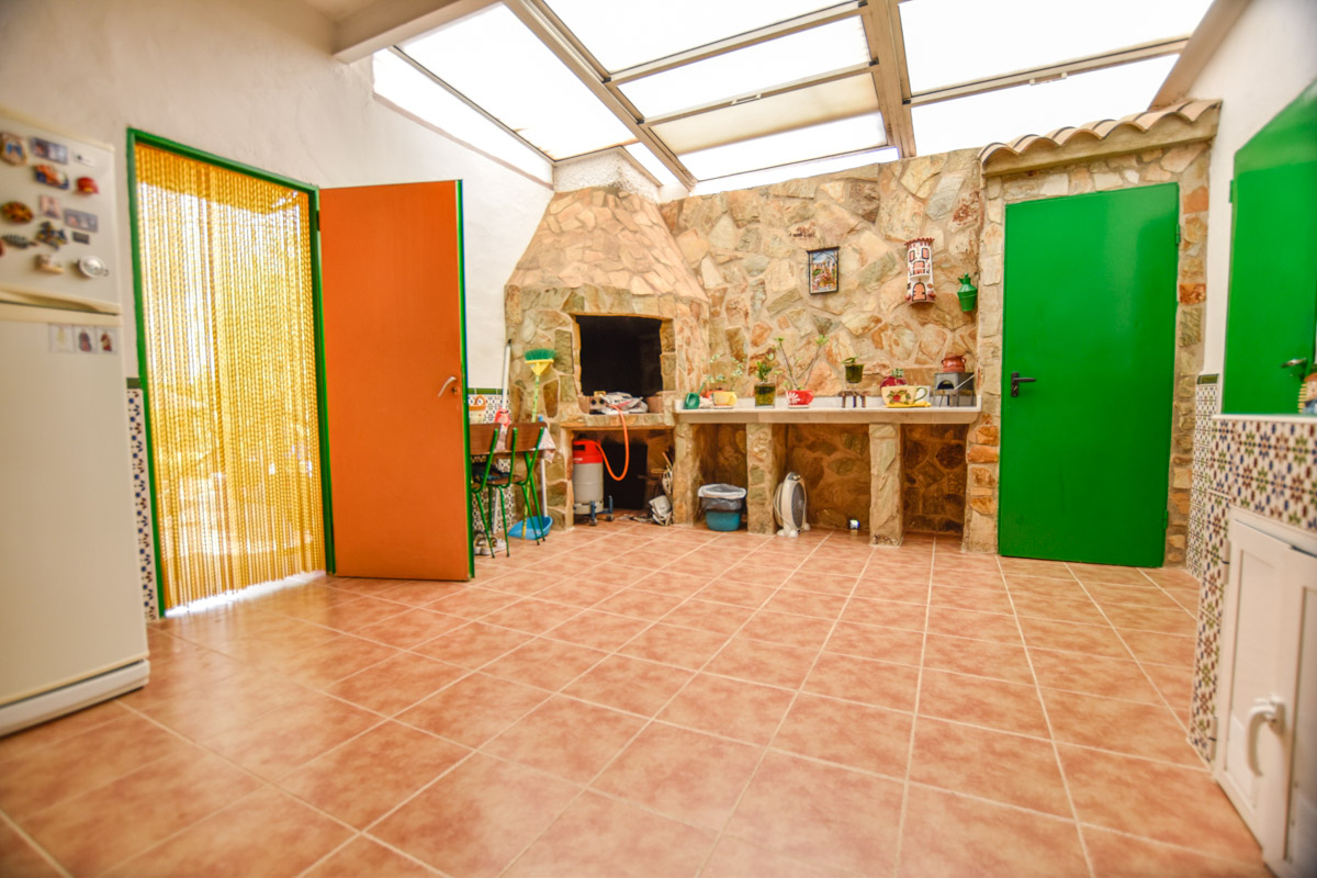 Detached Villa for sale in Valverde, Spain €312,000 (GA0301)