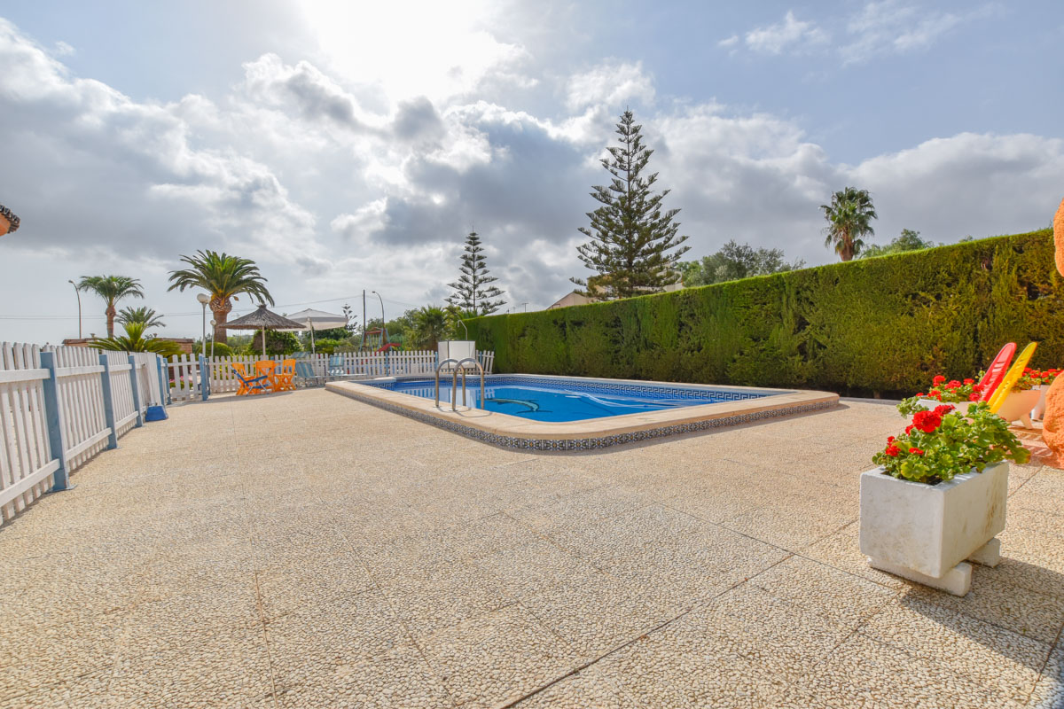 Detached Villa for sale in Valverde, Spain €312,000 (GA0301)