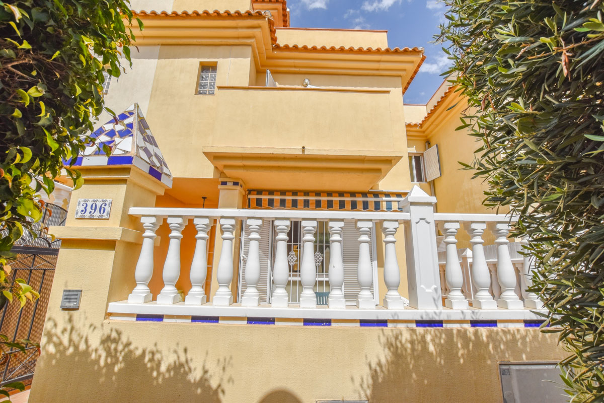 Townhouse for sale in Brisamar, Gran Alacant, Spain €117,000 (GA0228)