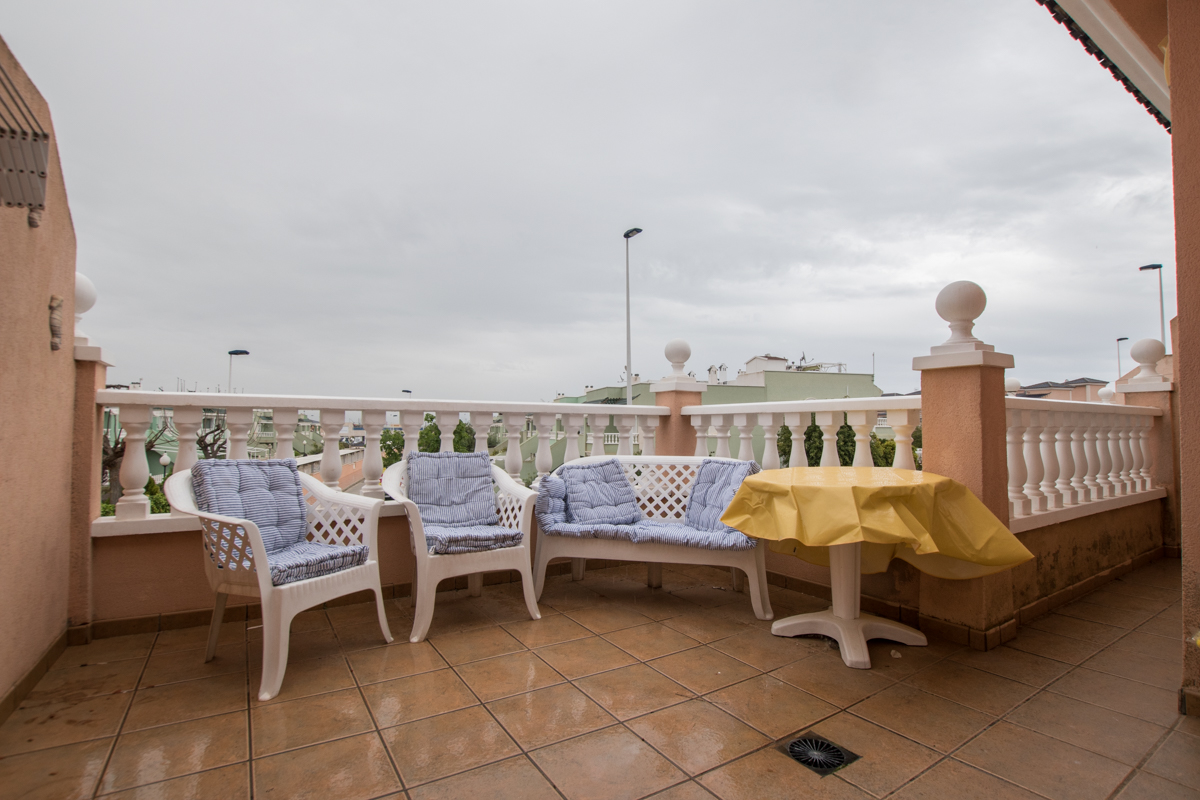 Townhouse for sale in Puerto Marino, Gran Alacant, Spain €134,000