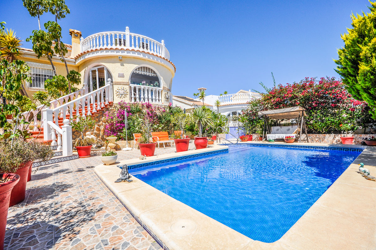 Detached Villa for sale in Monte y Mar Bajo, Gran Alacant, Spain €