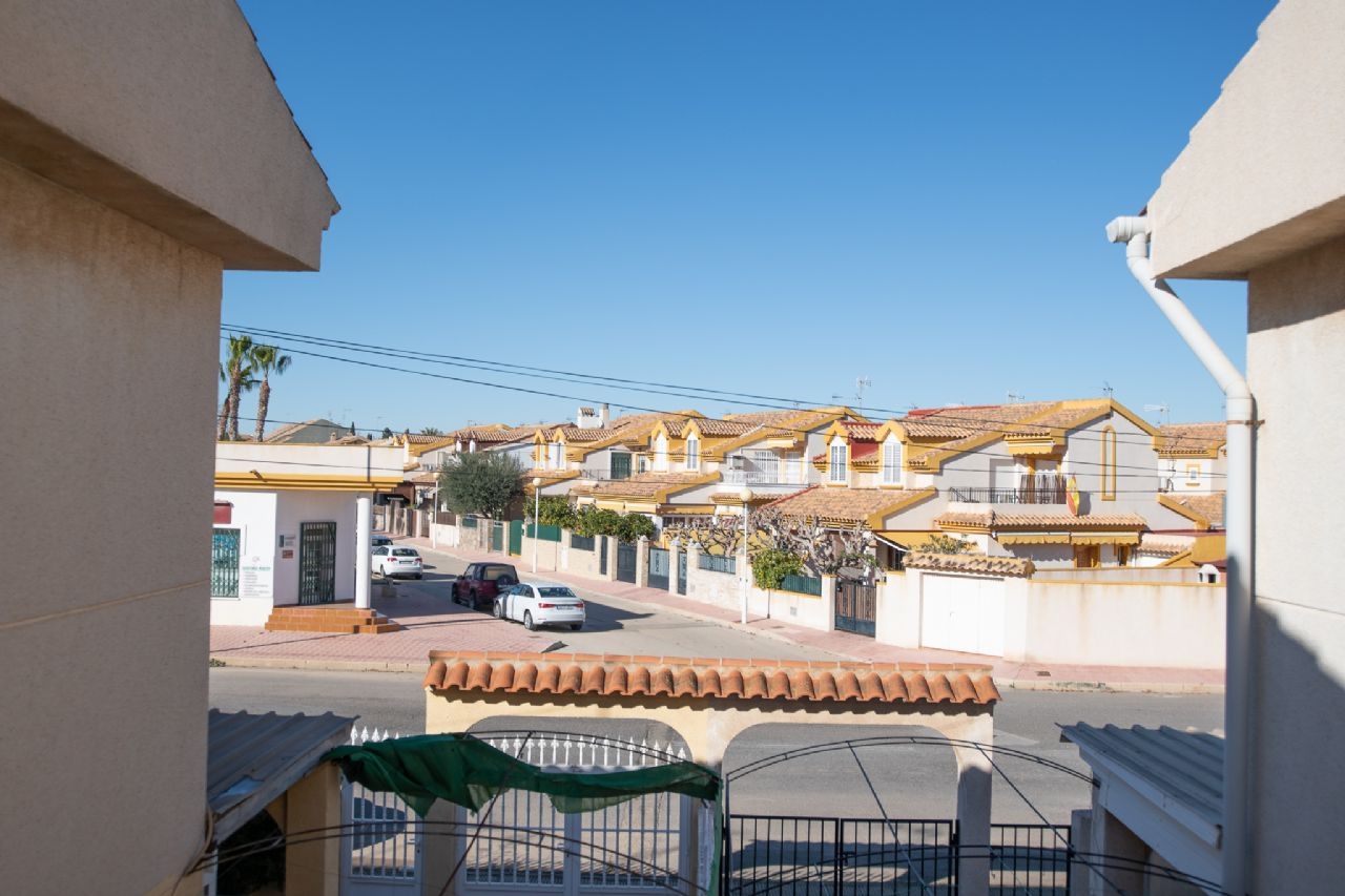Duplex for sale in Santiago de la Ribera €1 (JTS001920)
