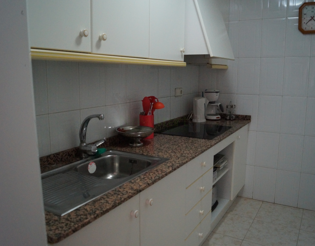 Apartment for sale in La Marina, Spain €70,000 (LMC2013)