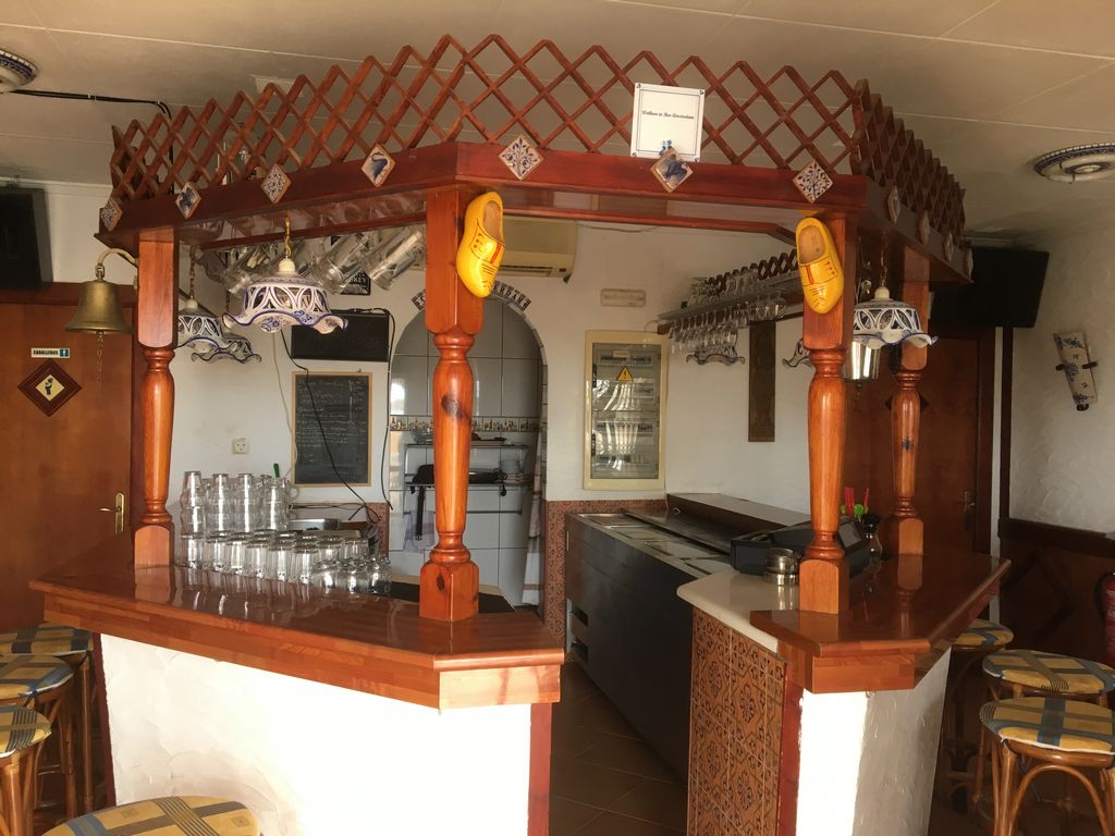 Bar for sale in La Marina, Spain €89,900 (LMS1135)