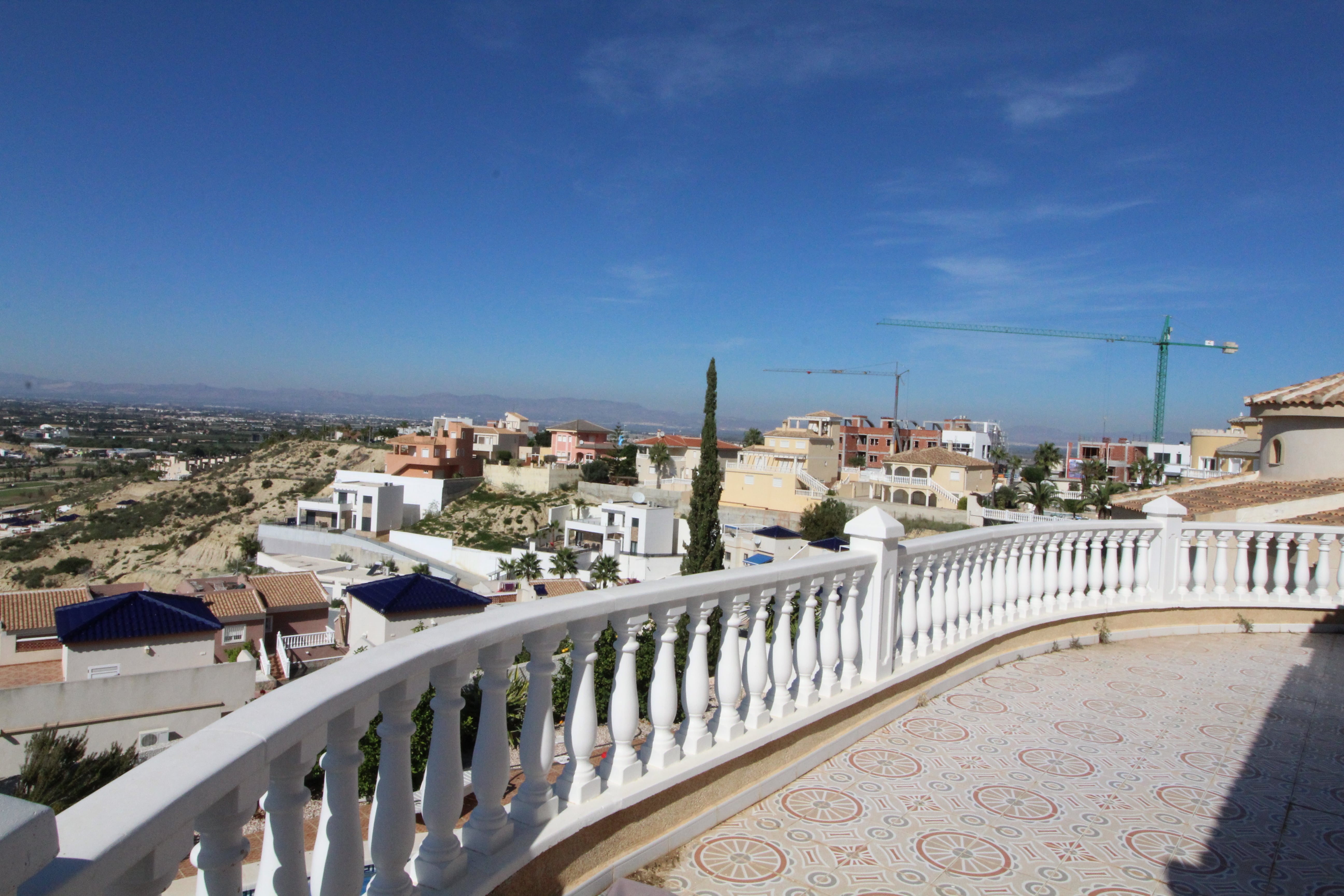 Detached Villa for sale in Quesada, Spain €279,000 (OPGA17)