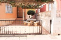 (Min 12 months) - 3bed/2 bath Villa with comm pool  (2)