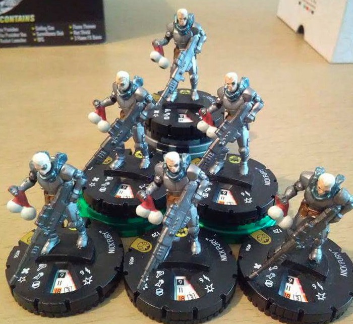 Clixmen-nick-fury-piramide-1