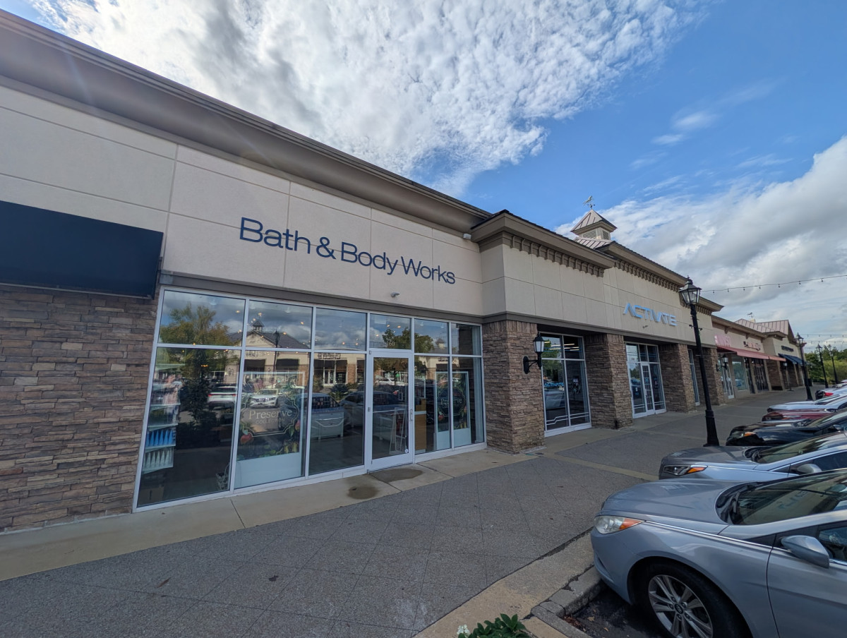 Sale fromBath & Body Works: We're Moving!