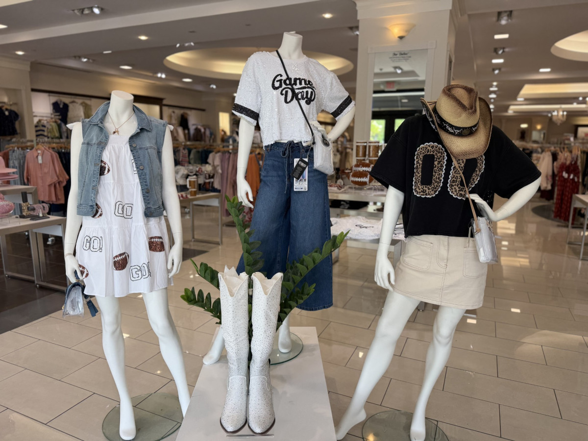 Sale fromVersona: Football Outfits