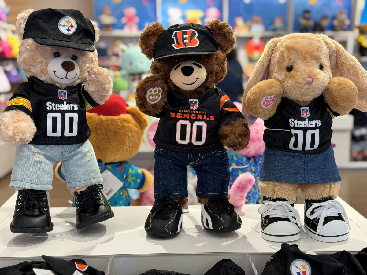 Sale fromBuild-A-Bear Workshop: Football Season