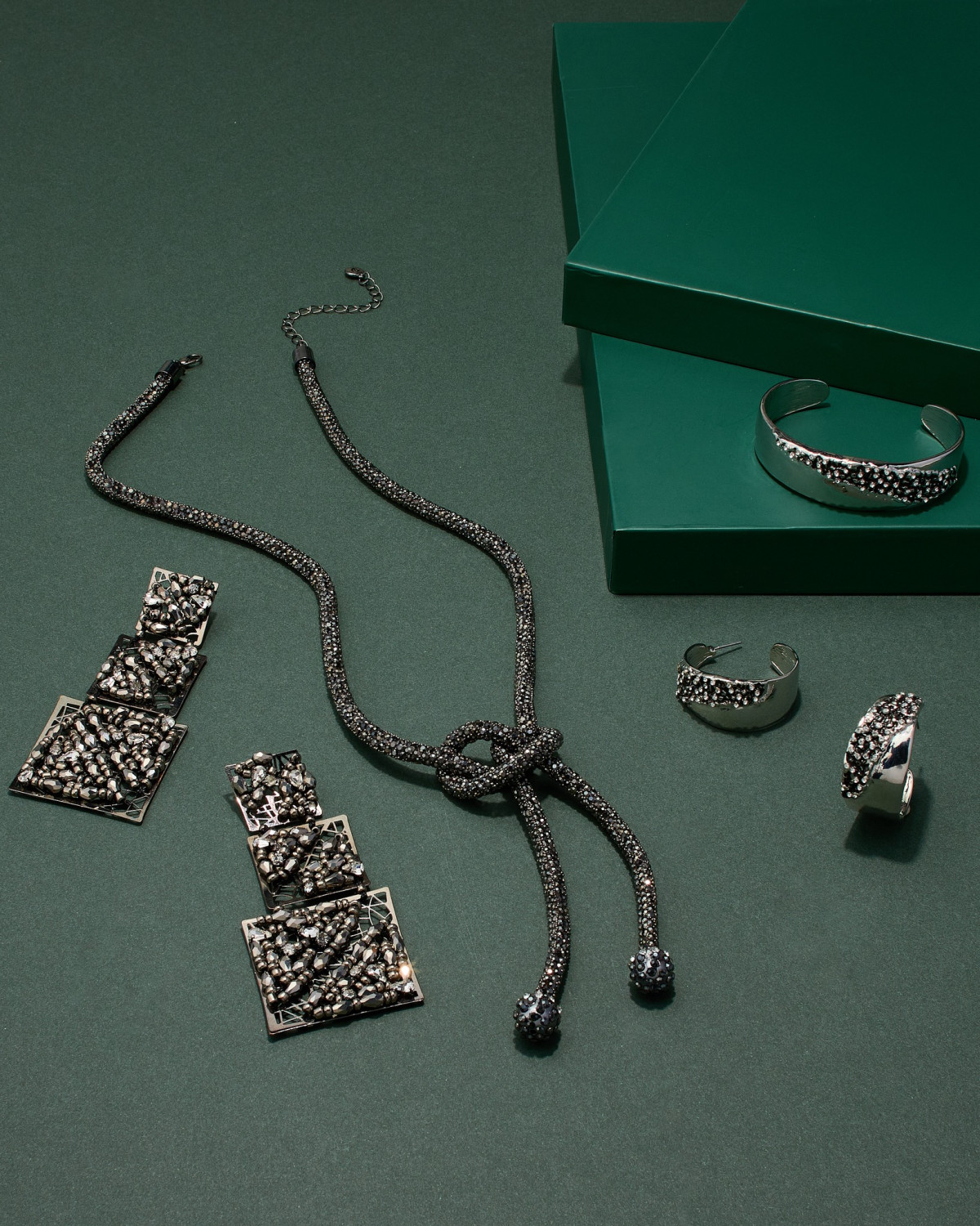 Sale fromVersona Accessories: Christmas Sparkle