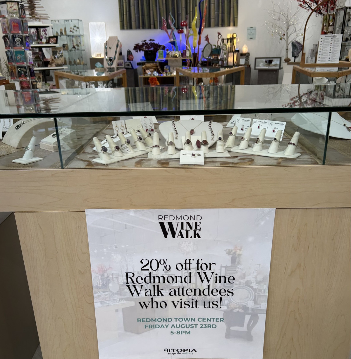 Sale fromUtopia: 20% off during Wine Walk!