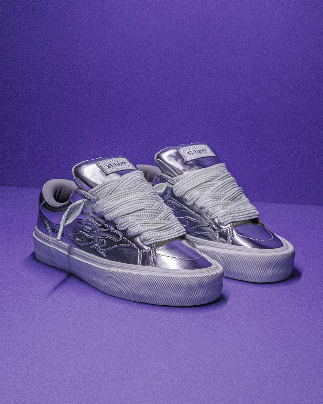 Sale fromZumiez: CHROME 🩶