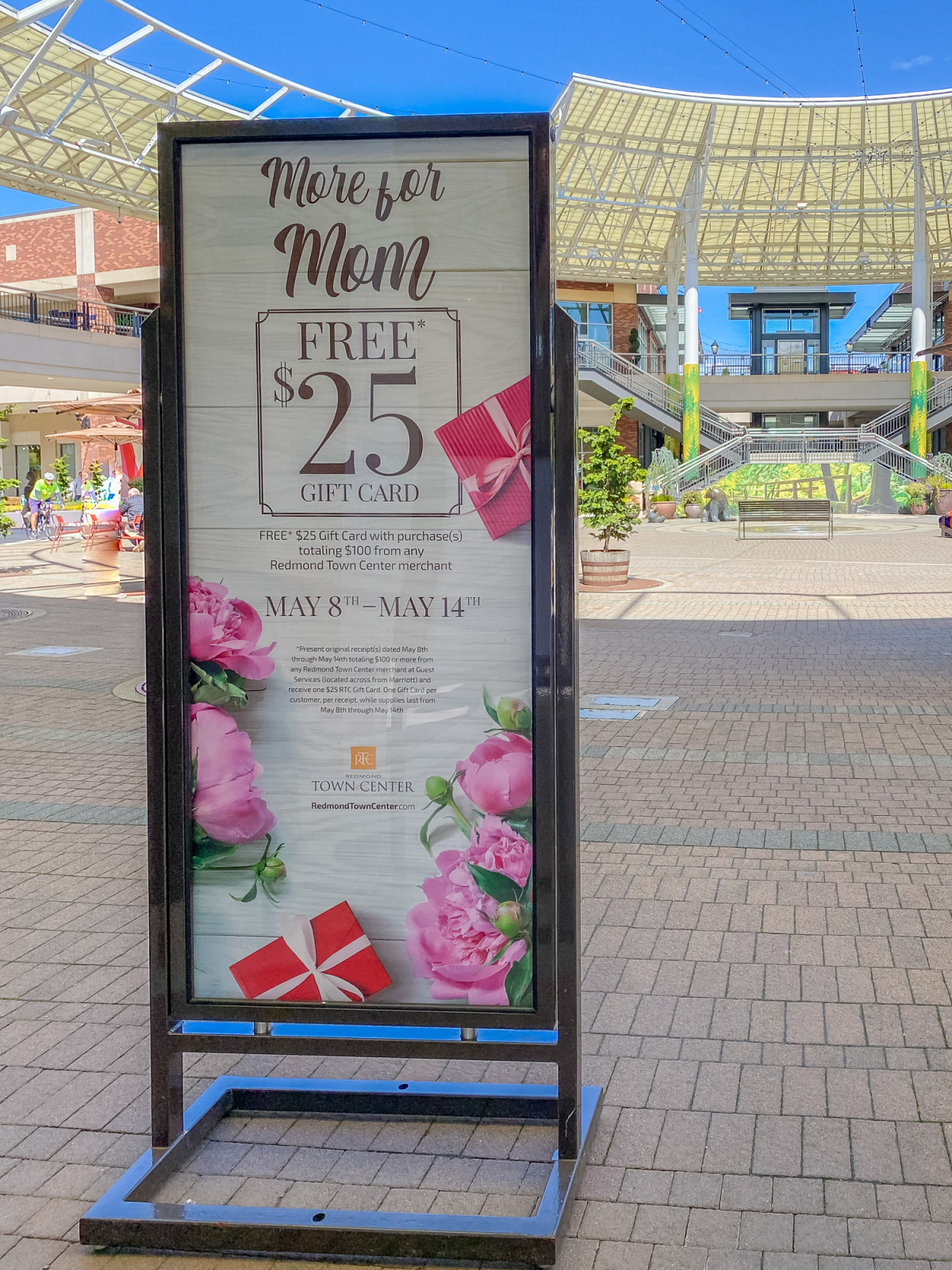 What s happening redmond town center