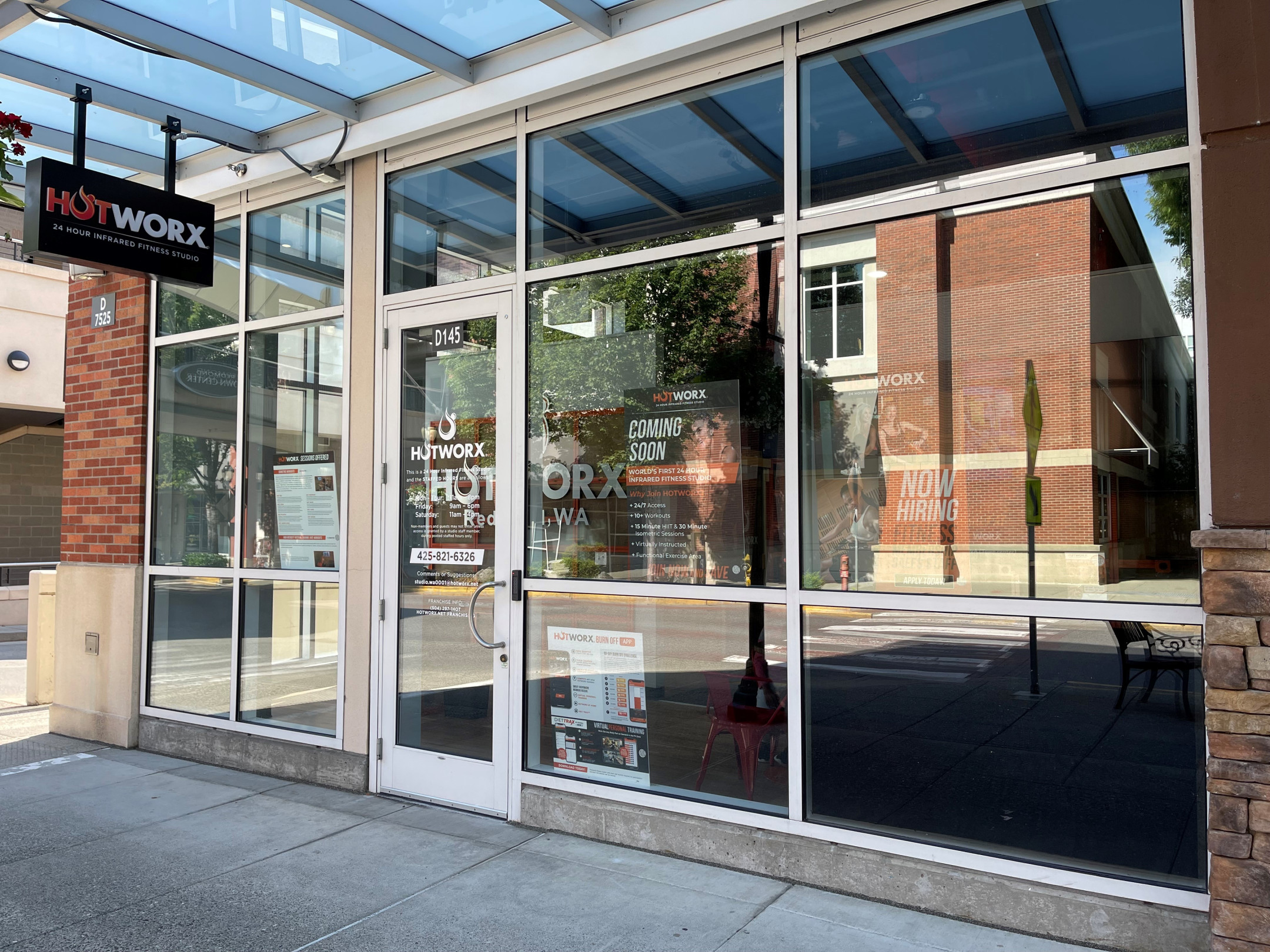 HOTWORX Redmond Town Center