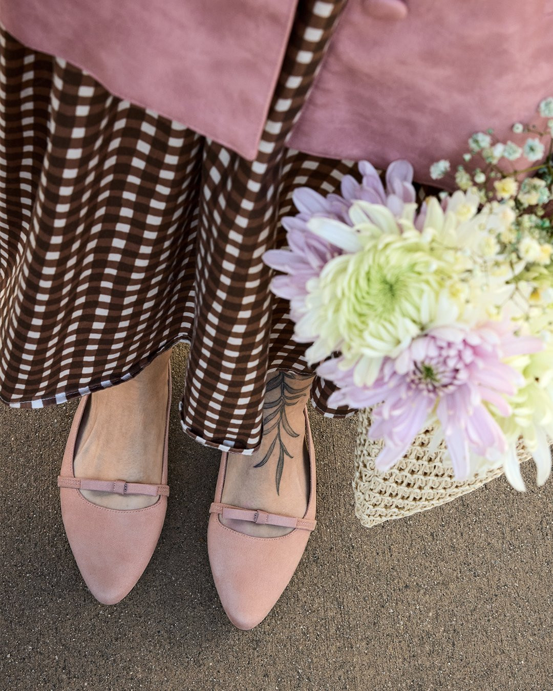 Sale fromOff Broadway Shoe Warehouse: Spring is here