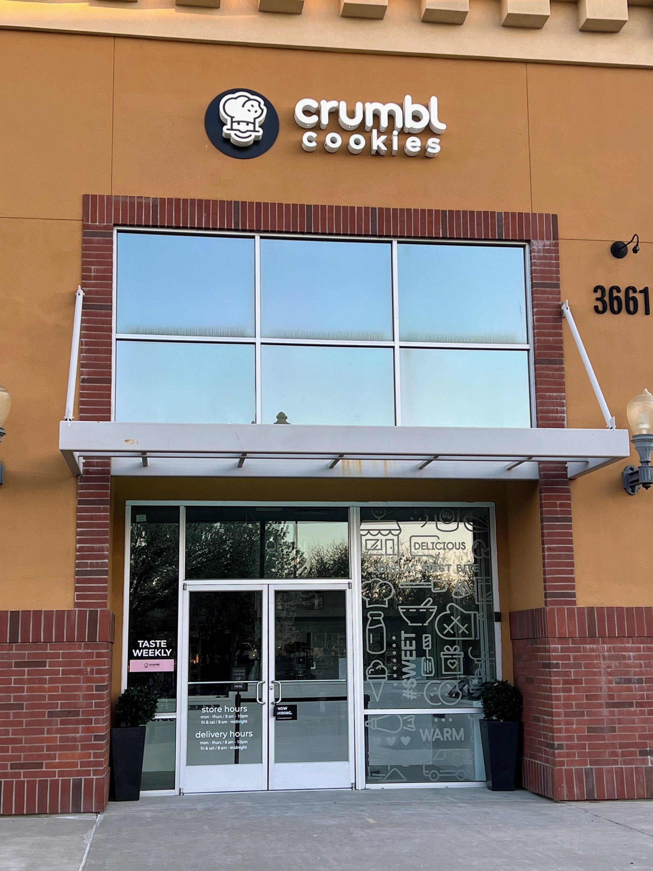 Crumbl Cookies Hiring - hmi7ctg