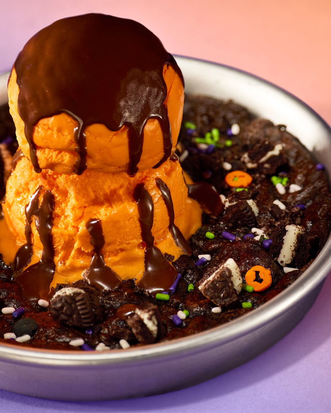 Sale from BJ's Restaurant & Brewhouse: SPOOKY PIZOOKIE®