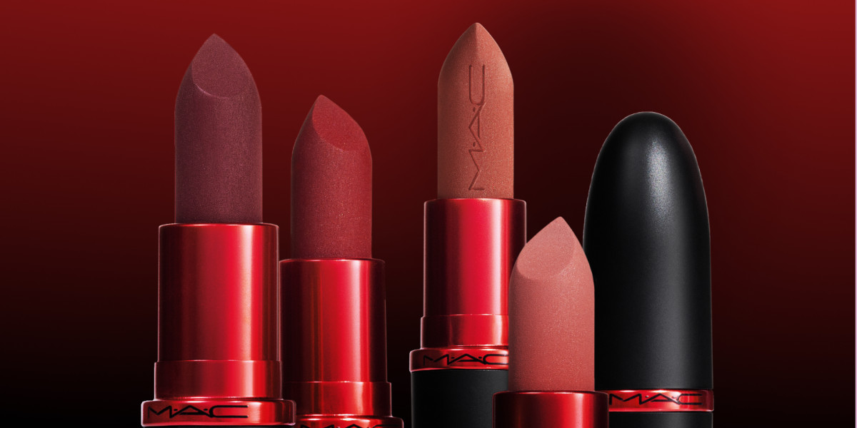 Sale fromMAC: PREP FOR PRIDE/ Complimentary Class