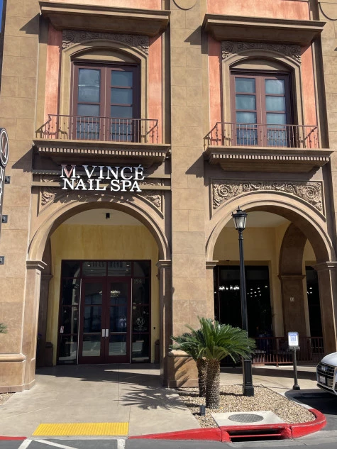 M. Vincé Nail Spa