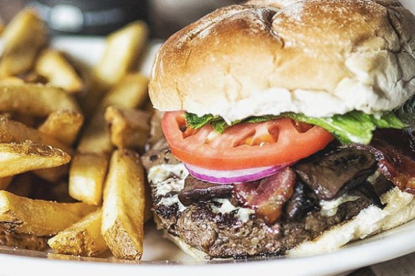 Brick Alley Pub & Restaurant