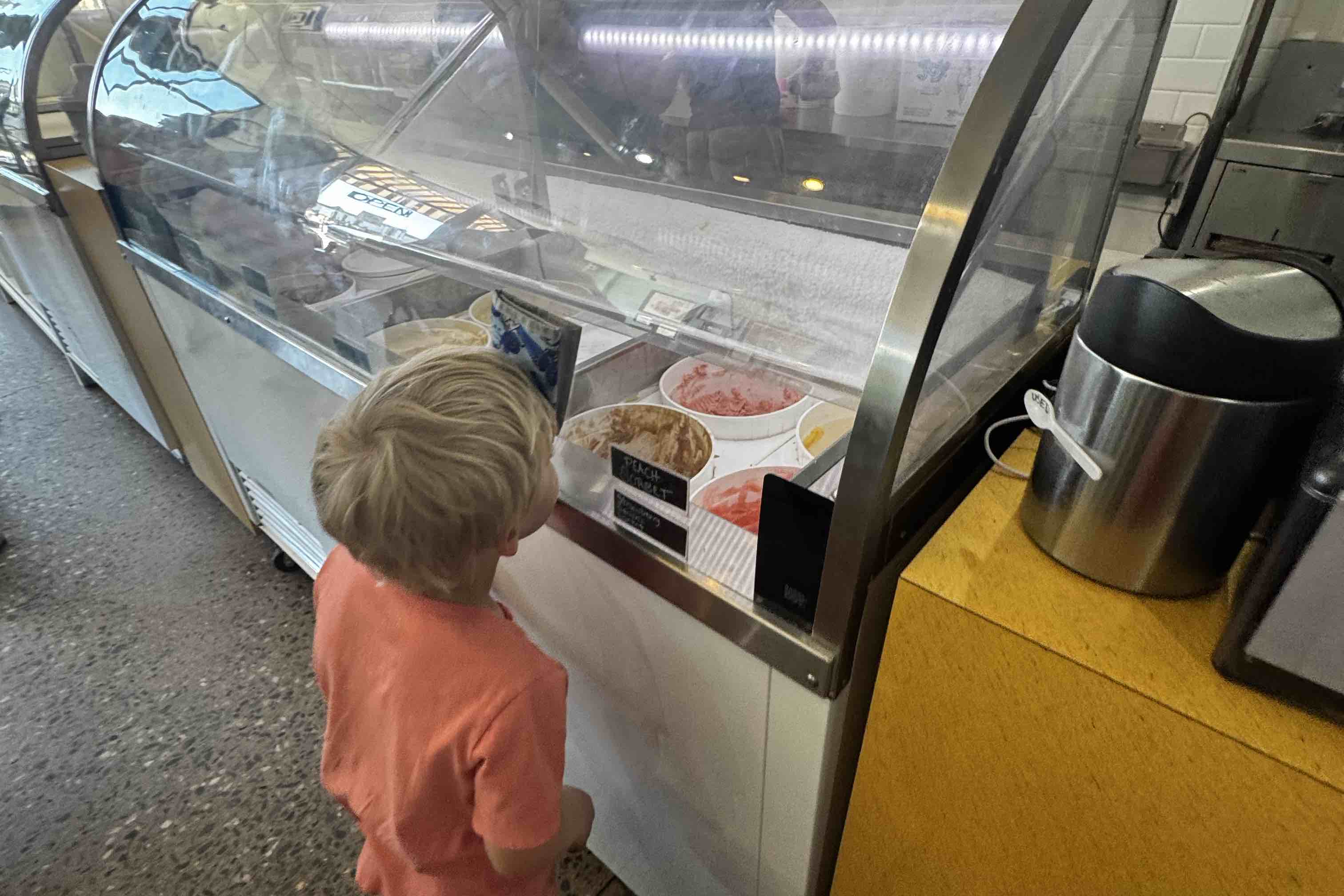 Inside Scoop Creamery