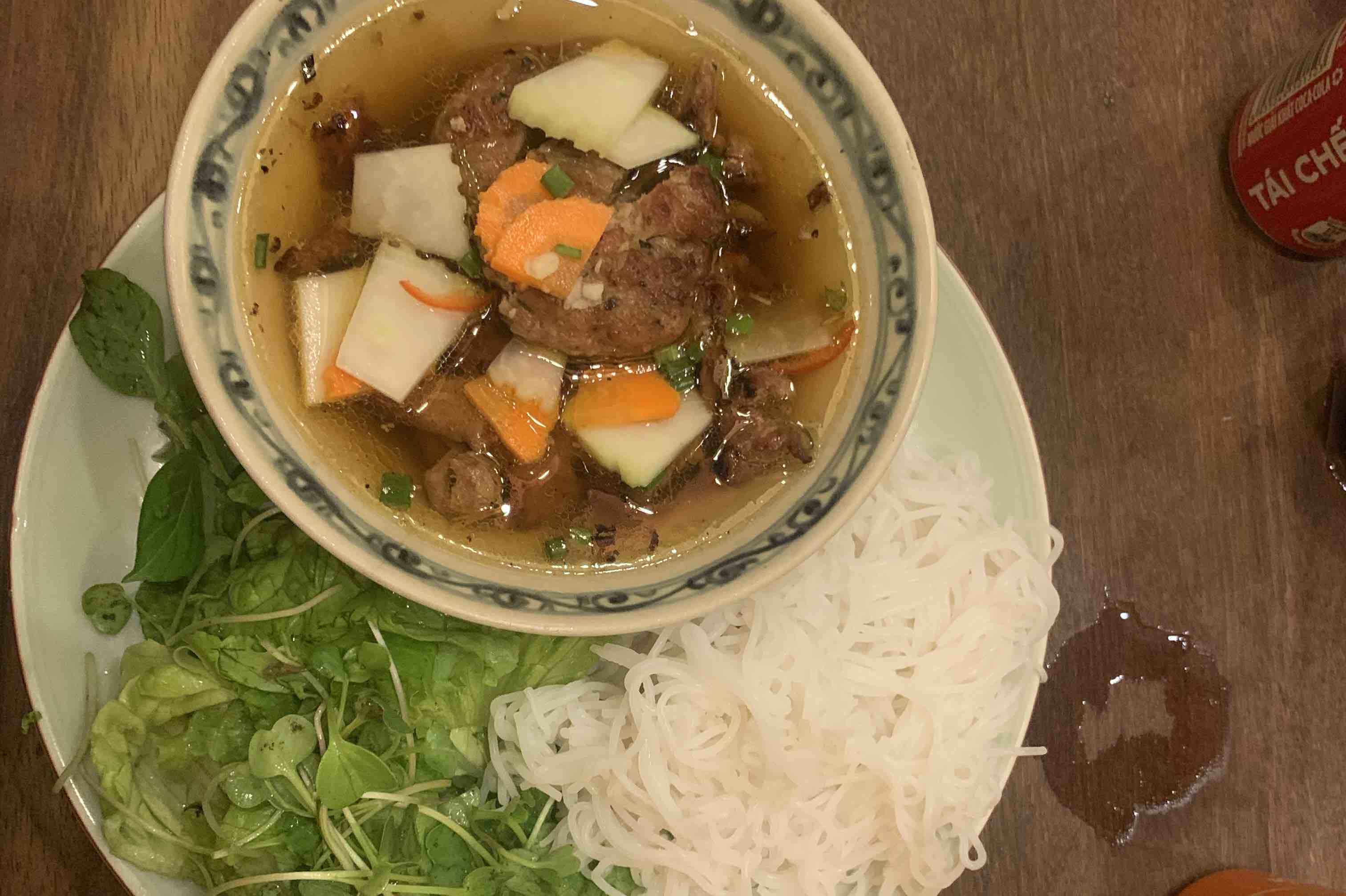 Cơm Linh - Vietnamese Restaurant