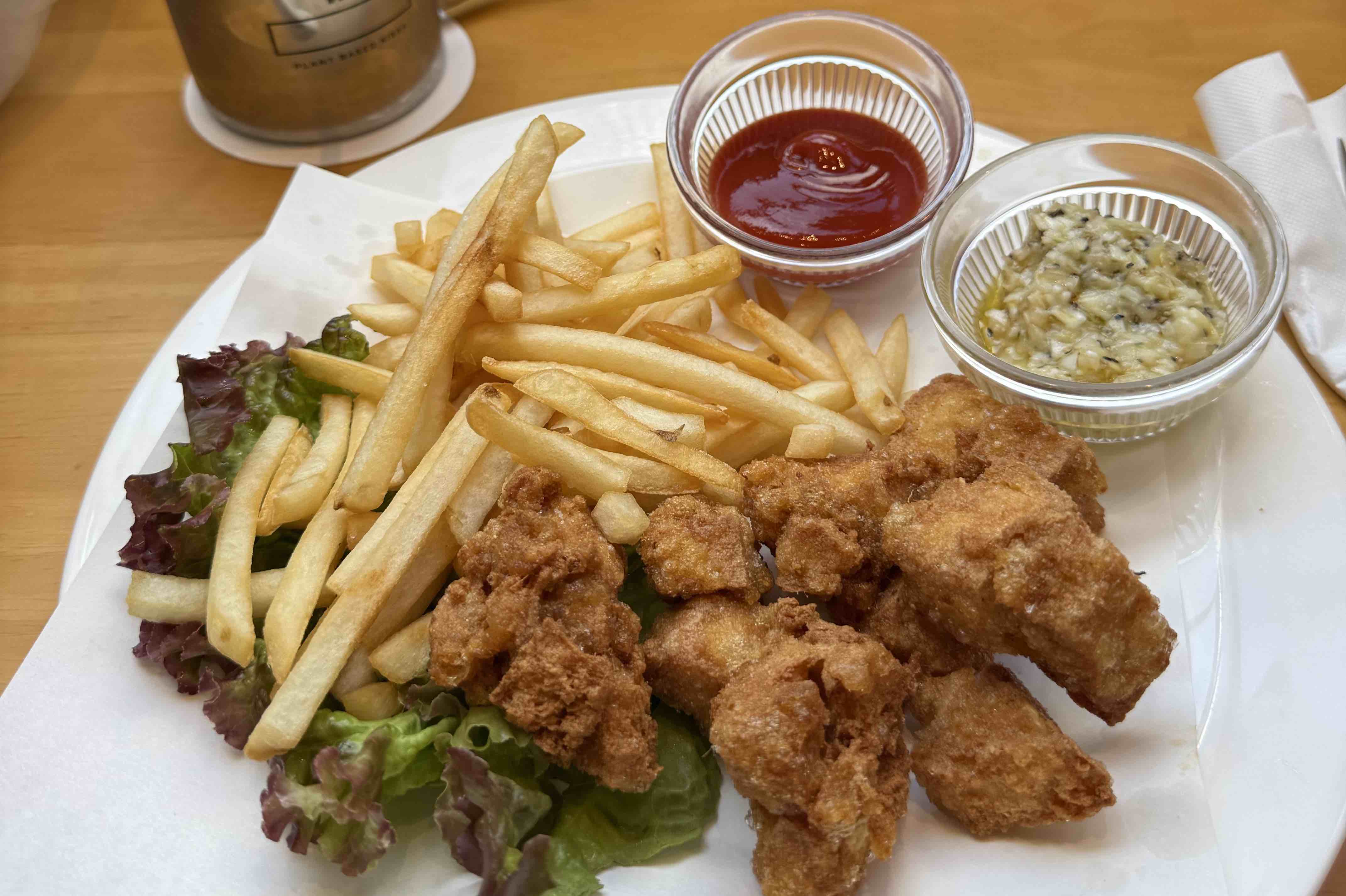 KOMEDA is □ Higashi Ginza branch