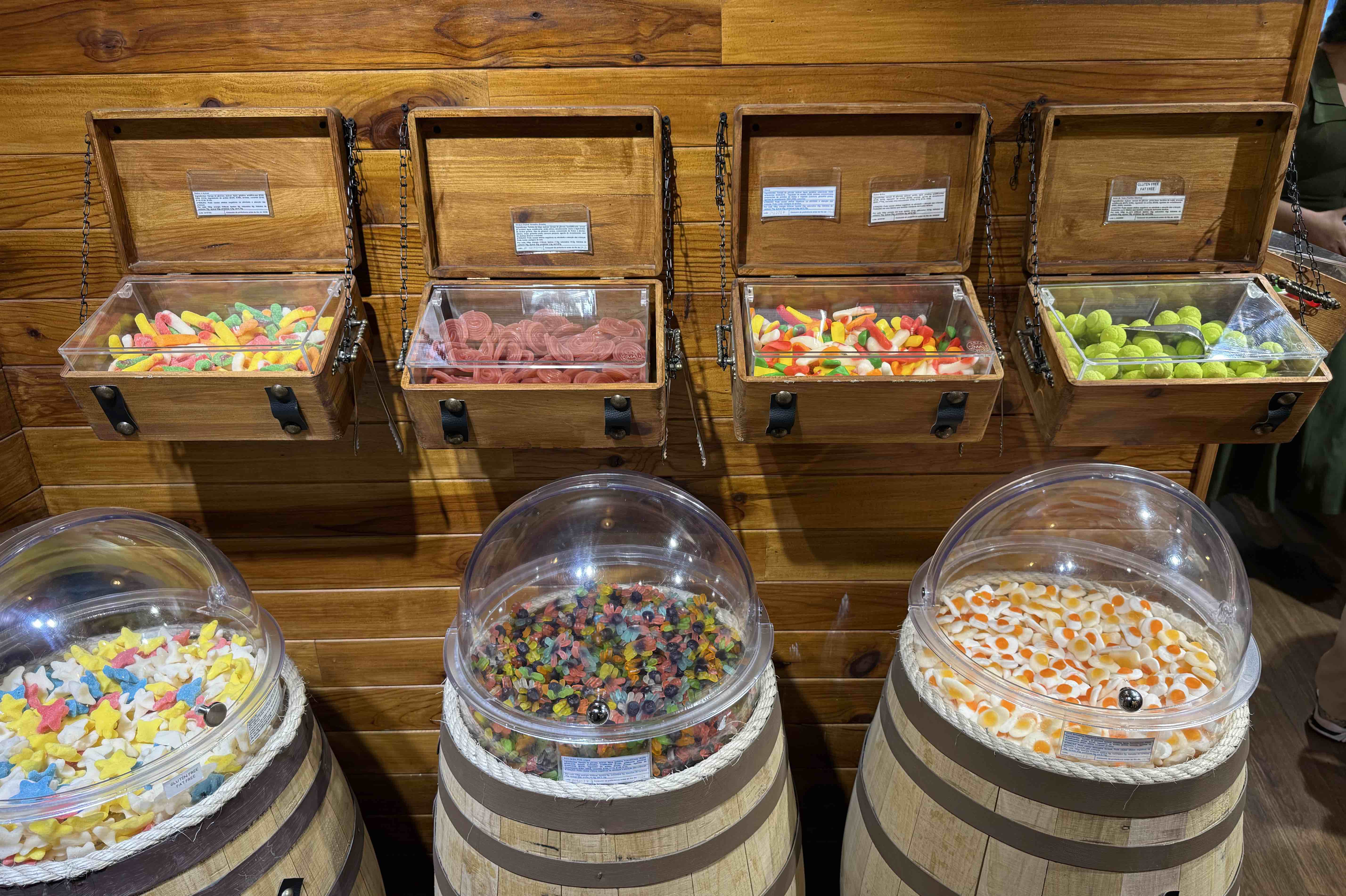 Captain Porto Candy And Chocolates