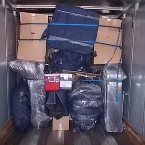 Furniture, Moving Blankets, Ropes/Straps/Tie-downs, Moving Boxes, Loading, and Moving Container from A Aaron Glide Self Mover Service uploaded 11:10 AM on Apr 17th, 2019