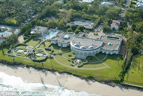 Trump flips Palm Beach property