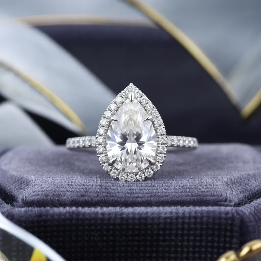 The Allure of Solitaire Rings: A Closer Look