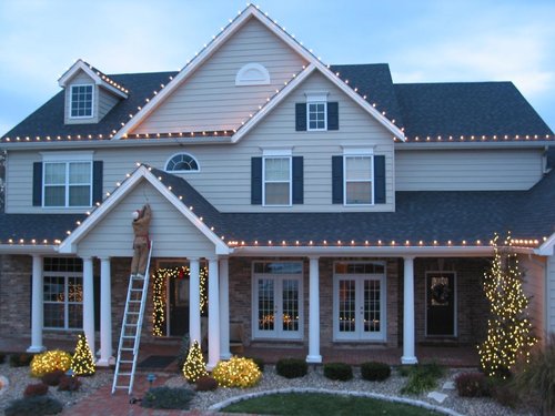 5 Simple Techniques For Christmas Light Installation