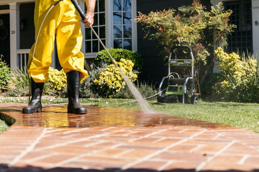 The Buzz on Pressure Washing