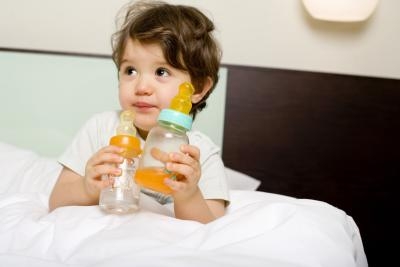 what age should a baby stop using a bottle what age should a baby stop using a bottle