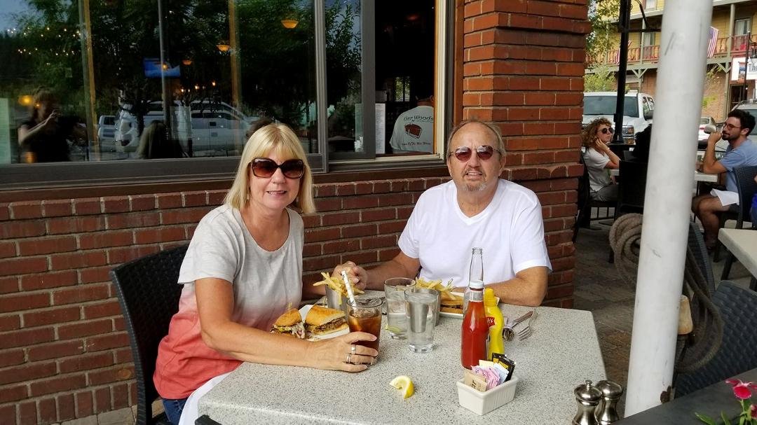 Getting closer to home ... lunch in Truckee and still livin' the dream!! 🌍