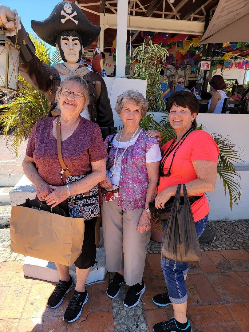 Say argueeeee! We are in Puerta Vallarta today.