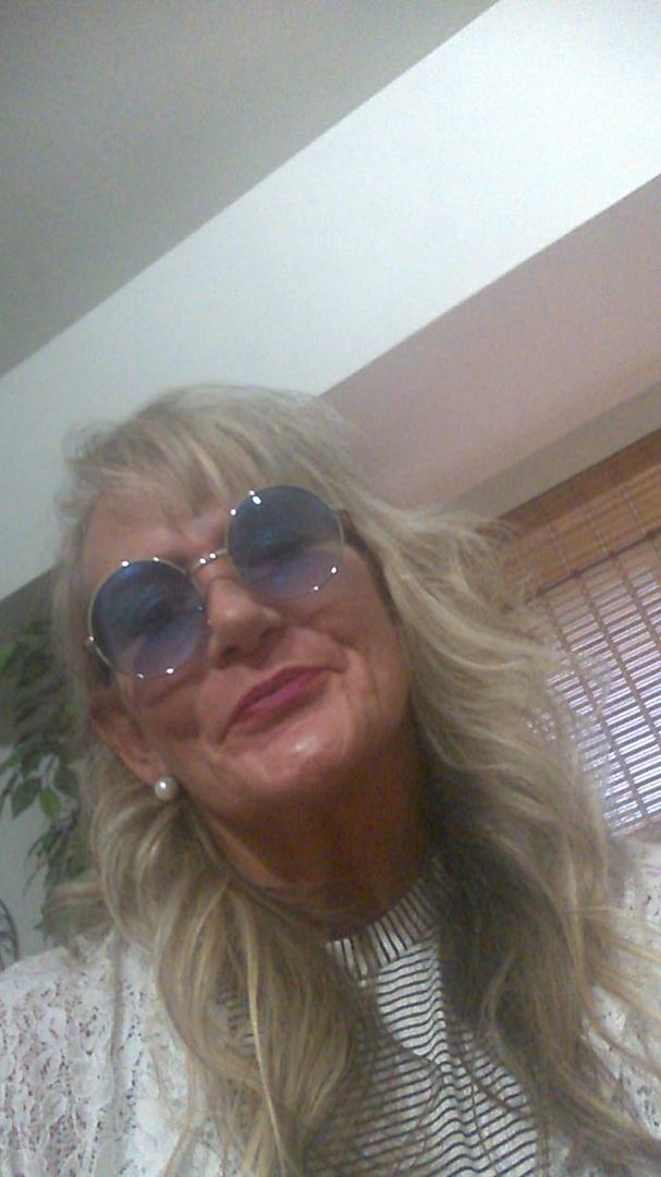 Lisa Lancaster's album, Mobile uploads