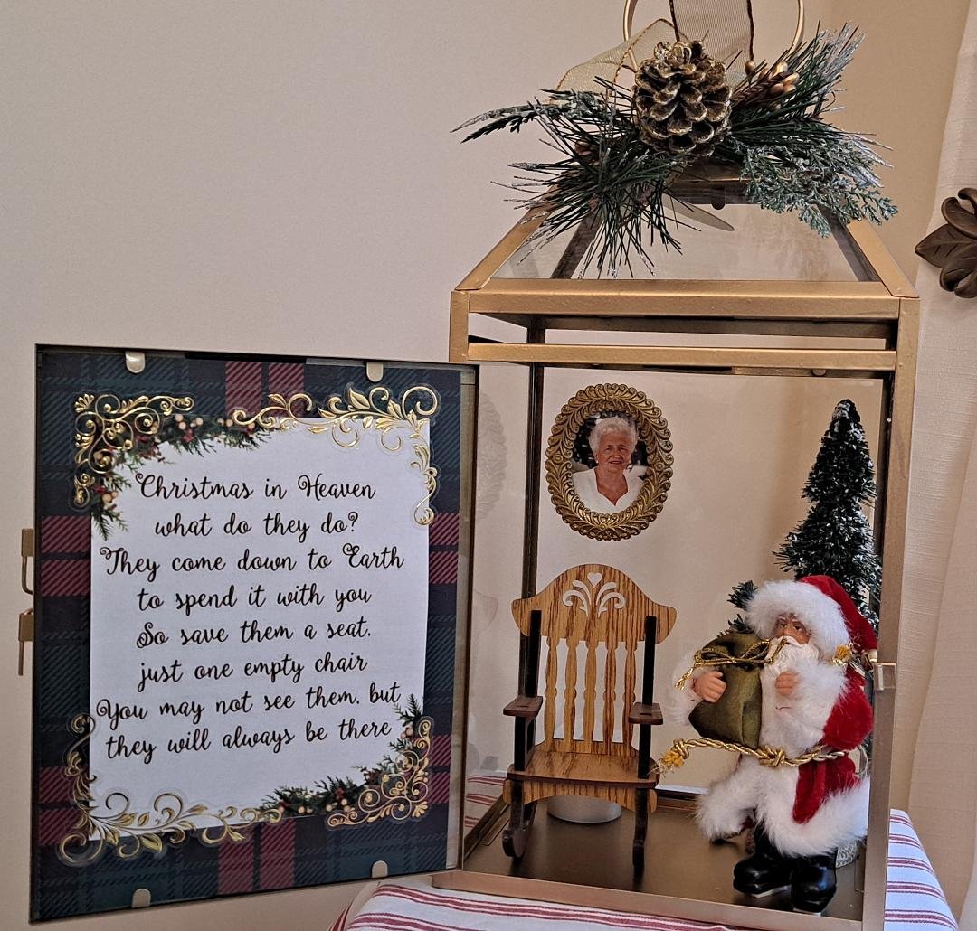 Tears in my eyes...a beautiful gift made by my daughter Brandi in memory of mom!