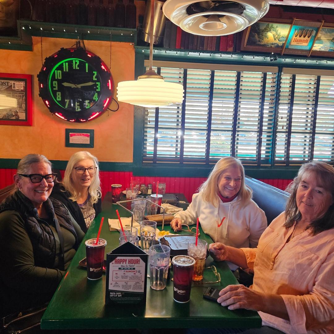 Meeting up with some of the ladies from VZW lunch and games. Marci, Linda, Betsy