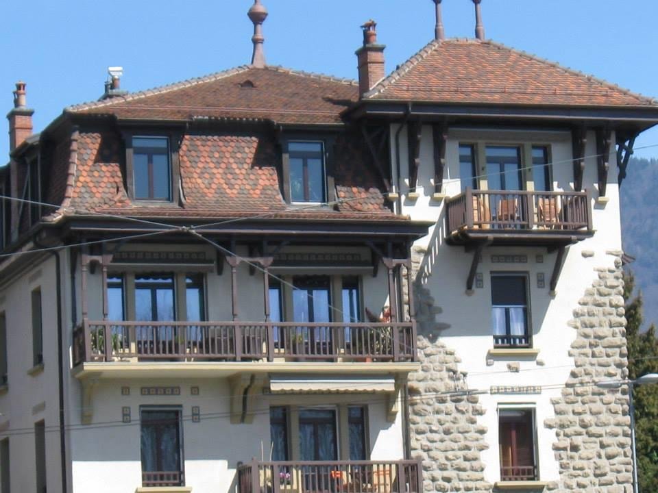 One of the houses in Vevey, this one was across the street from Nestle's store, Vevey