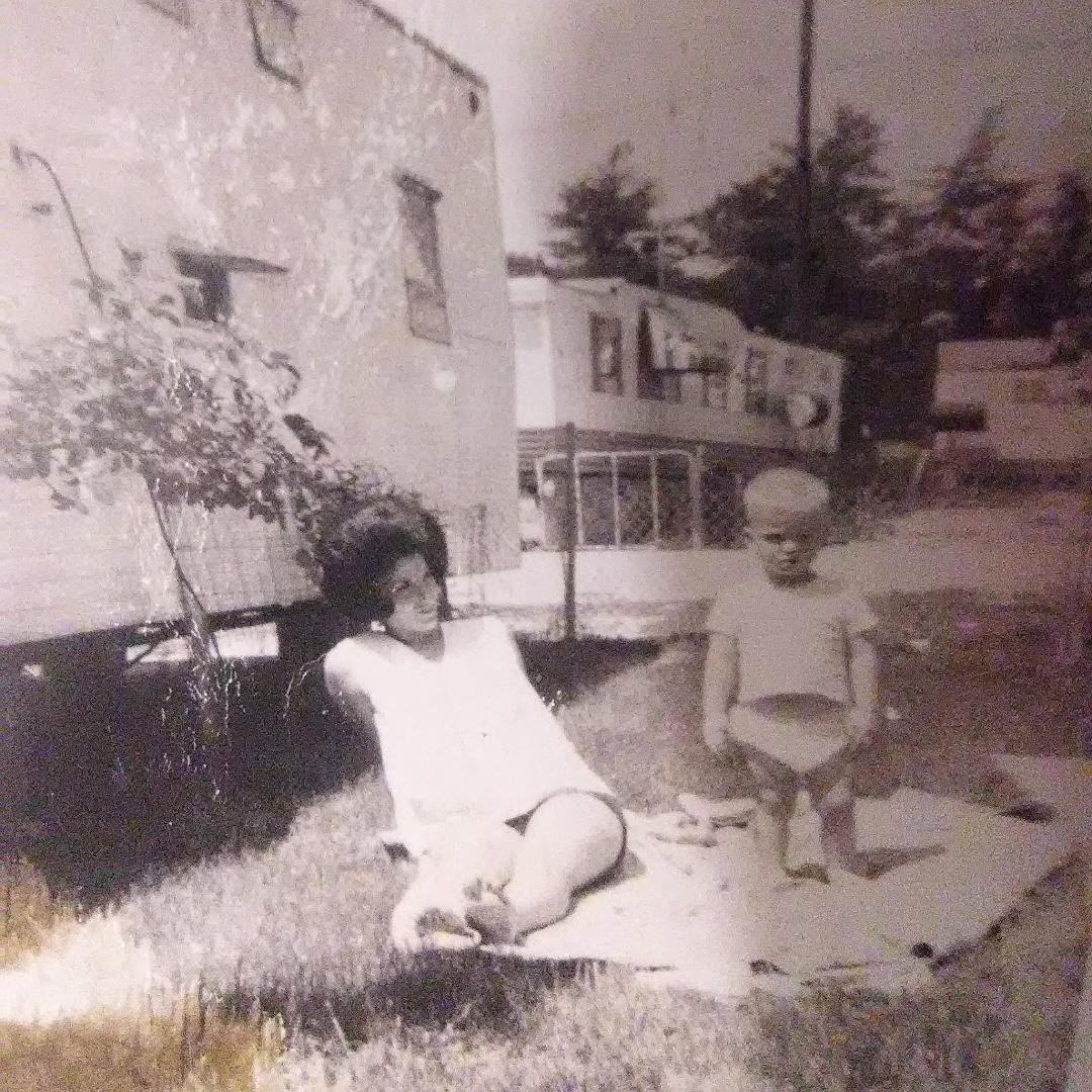 columbia carswell's album, Mobile uploads