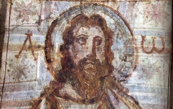 Drôle de trouvaille, un portrait de Jésus Christ fait en 232 de notre ère, d'après les textes adjacents, le portrait aurait été fait d'après le St-Suaire. Il ressemble étragement au St-Suaire que l'on connait. Cela pourrait