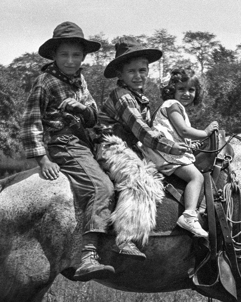 For TBT my finding of a load of 620 negs, not in time for "Birth of a Nation" or other more recent creations by DeMille in Bergen County.
These Paramus kids were definitely Star Quality, their mount not so much.
So I gave