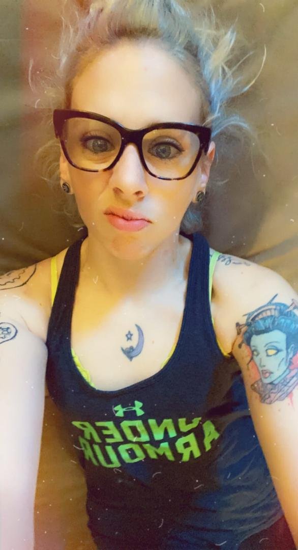 I want to wish my beautiful daughter HAPPY BIRTHDAY. Today she turned 38. Keri I love you and miss you dearly. Please be careful. My beautiful daughters are all grown up. Keri is a very intelligent, independent and funny.