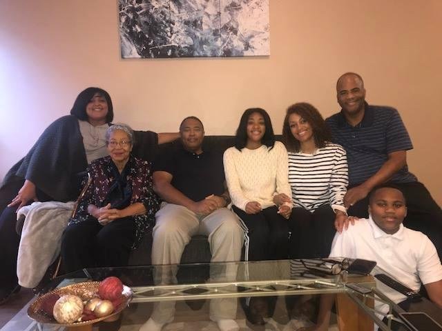 Had a great time at Melissa's house for Thanksgiving. Dinner was delicious. Aaliyah with her Turkey and little Greg with his Mac and cheese. They both did fantastic jobs.