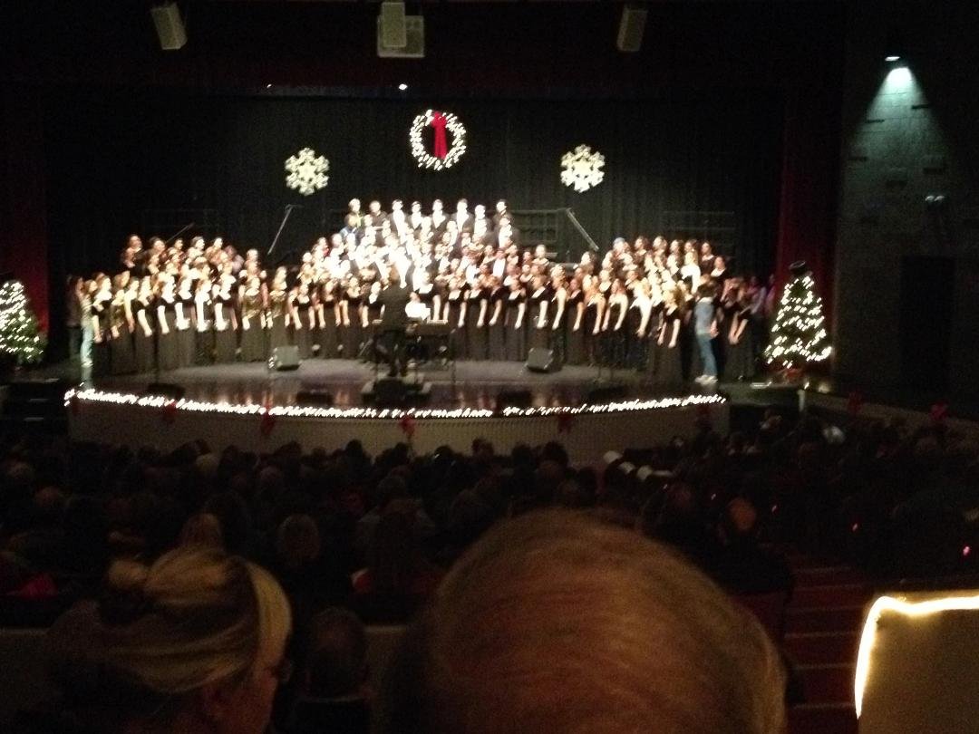 Alumni joined the combined choirs for Carol of the Bells