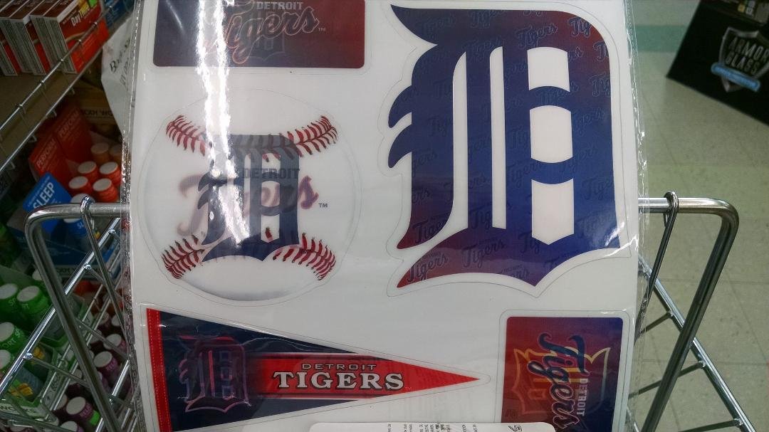 Looky here what else I found for my locker Tigers baby Tigers!!