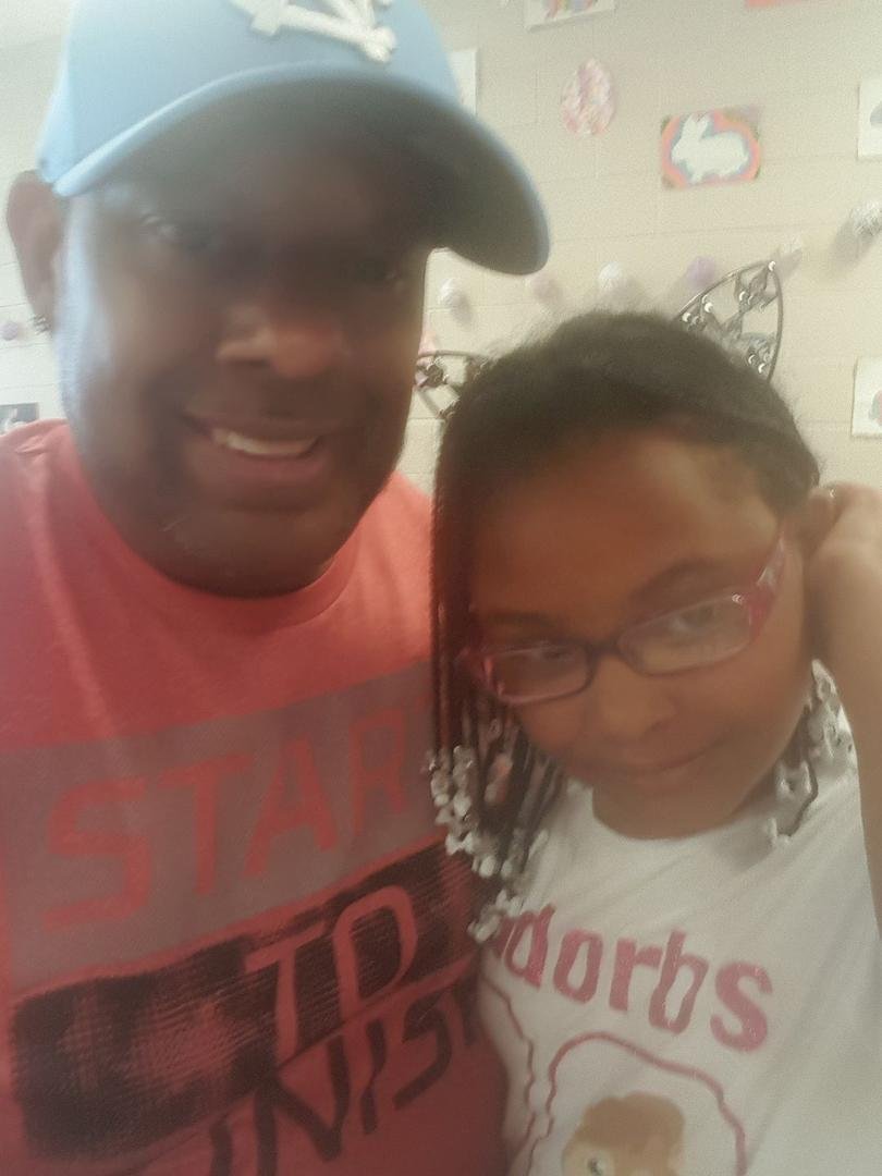 Daddys having lunch with his baby girl Rhyan Hatcher to day. She begged me to bring her chick fil A . She thinks she has me wrapped around her little finger but only if she know?
