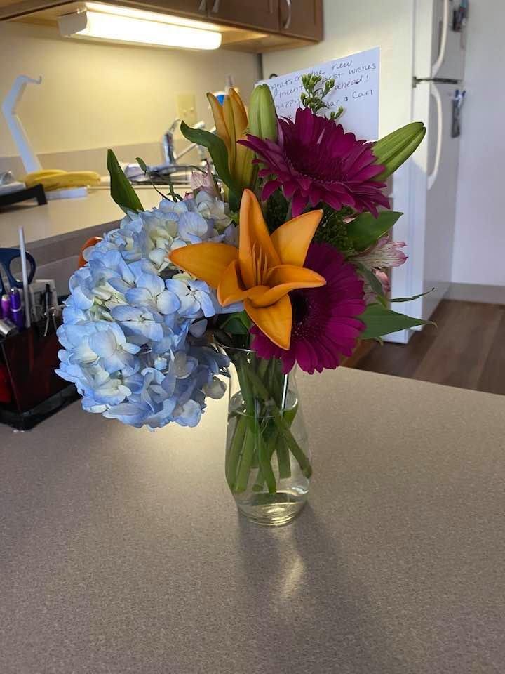 Beautiful flowers from one of my favs Marilyn and Carl welcoming me into my new apartment